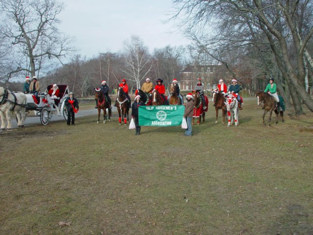 islipchristmasparade.jpg
