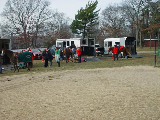 islipchristmasparade028_edited1.jpg