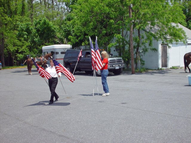 memorialdayparade052509094_edited1.jpg