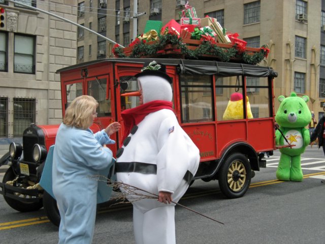 macysthanksgivingdayparade014_edited1.jpg