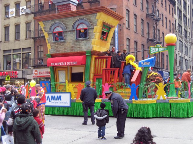 macysthanksgivingdayparade037_edited1.jpg