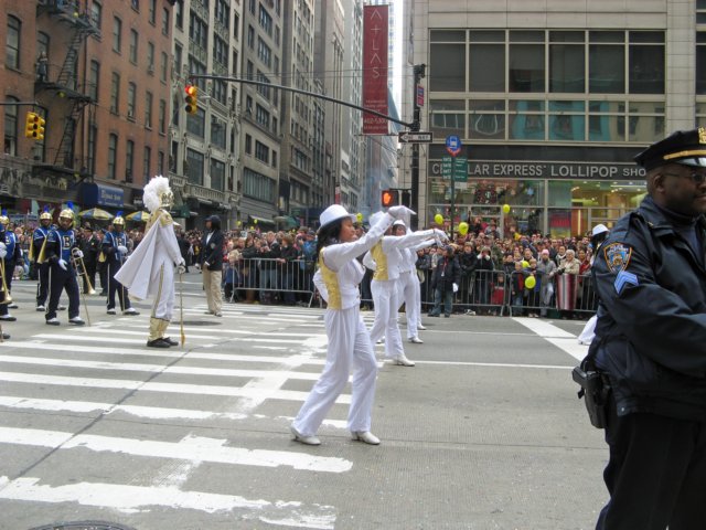 macysthanksgivingdayparade077_edited1.jpg