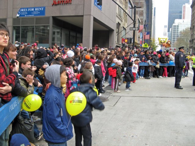 macysthanksgivingdayparade082_edited1.jpg