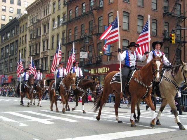 macysthanksgivingdayparade104_edited1.jpg