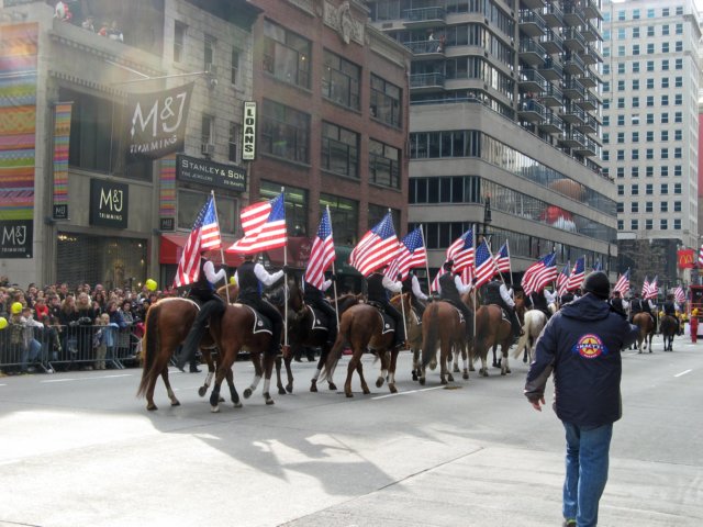 macysthanksgivingdayparade114_edited1.jpg