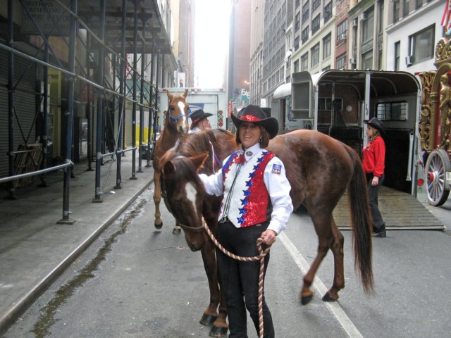 macysthanksgivingdayparade128_edited1.jpg