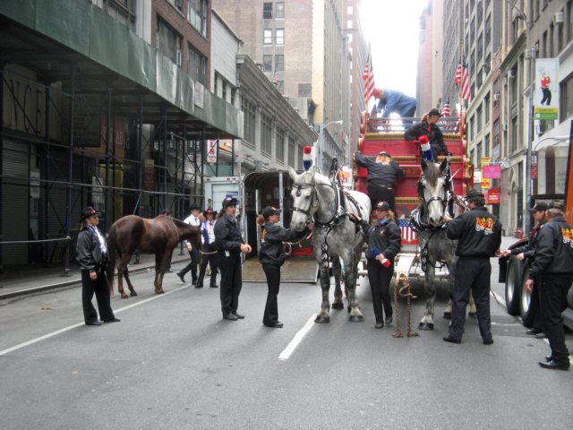 macysthanksgivingdayparade136_edited1.jpg